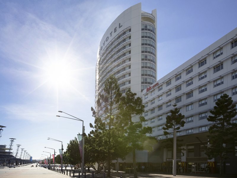 Novotel Sydney Olympic Park,Rosehill>>Homebush Bay,5 star