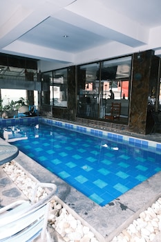 Collection O Luna Hotel Pattaya,,3 star