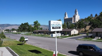 Temple View Lodge,,2 star