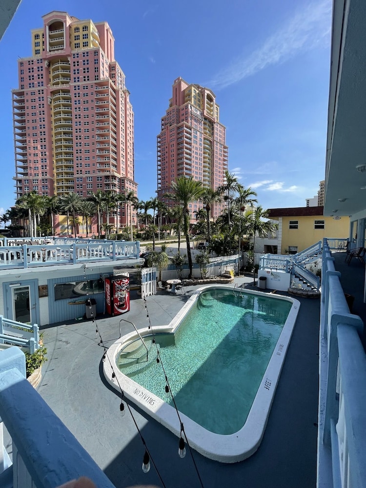 Hotel Motel Lauderdale Inn,,2 star