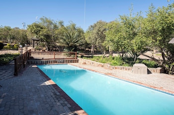 Room In Guest Room - Mmakuba Private Game Lodge, Deluxe Chalet 9A,,2 star