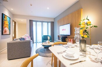 lusso suites d1mension and zenity tower