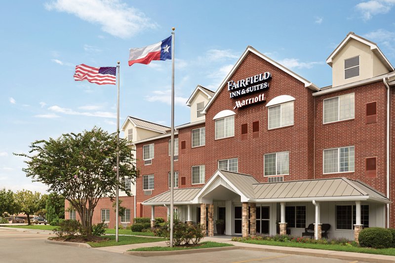 fairfield inn and suites houston the woodlands