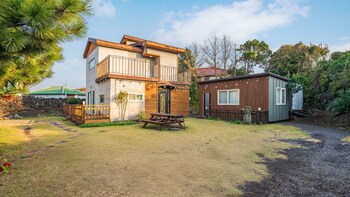 jeju handong stay pet friendly pension