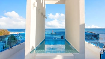 gangneung leventia pool villa