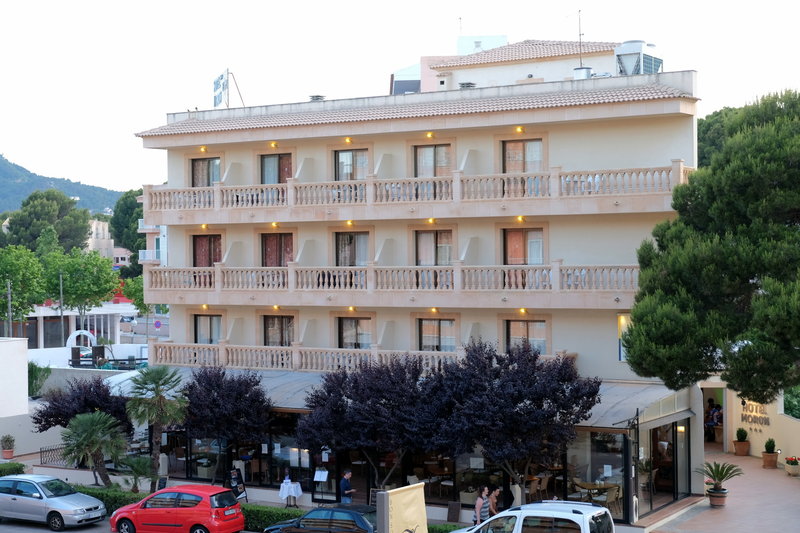 hotel bell port