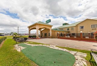 quality inn and suites beaumont