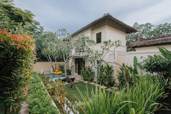 villa anggrek jimbaran