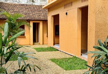 Asahi Luxstay - Moncada Motel,,2 star