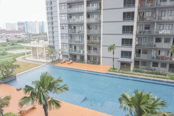 Cozy And Spacious Studio At Daan Mogot City Apartment,Albatross Fl5 #12 Jl.Daan Mogot No.Km 16,3 star