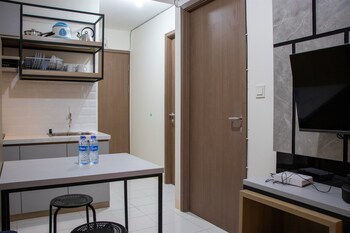 comfort 2br at 28th floor podomoro golf view apartment