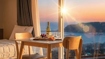 namhae onview pension