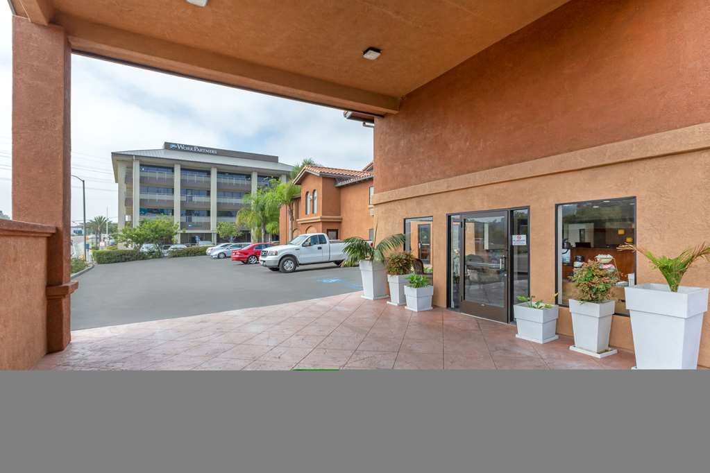 Quality Inn & Suites Oceanside Near Camp Pendleton