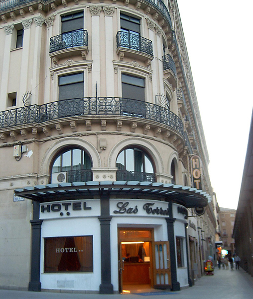 hotel pilar plaza