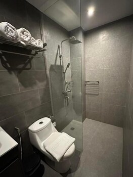 Coron 180 Hotel,,3 star