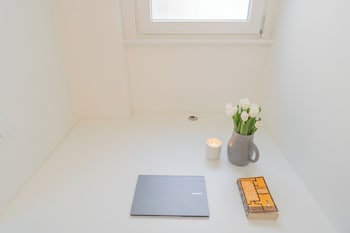 a step from the lake apartment by rent all como