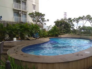 cozy and homey 3br at bogor valley apartment