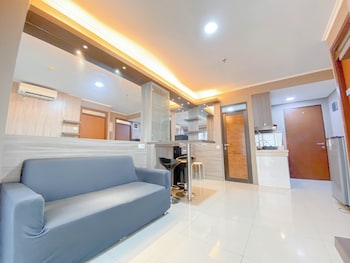 the modern classic 2br with scenic view at gateway pasteur apartment