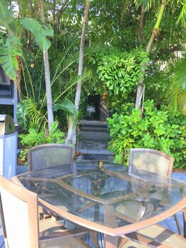 piano house on the water