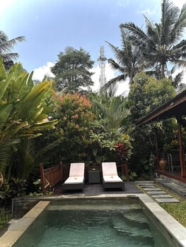 darta ubud joglo villa by eps