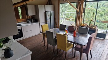 Casa Tien,,3 star