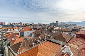 charming 1 bedroom apartment in oporto