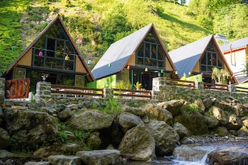 Lost River Bungalov,,0 star