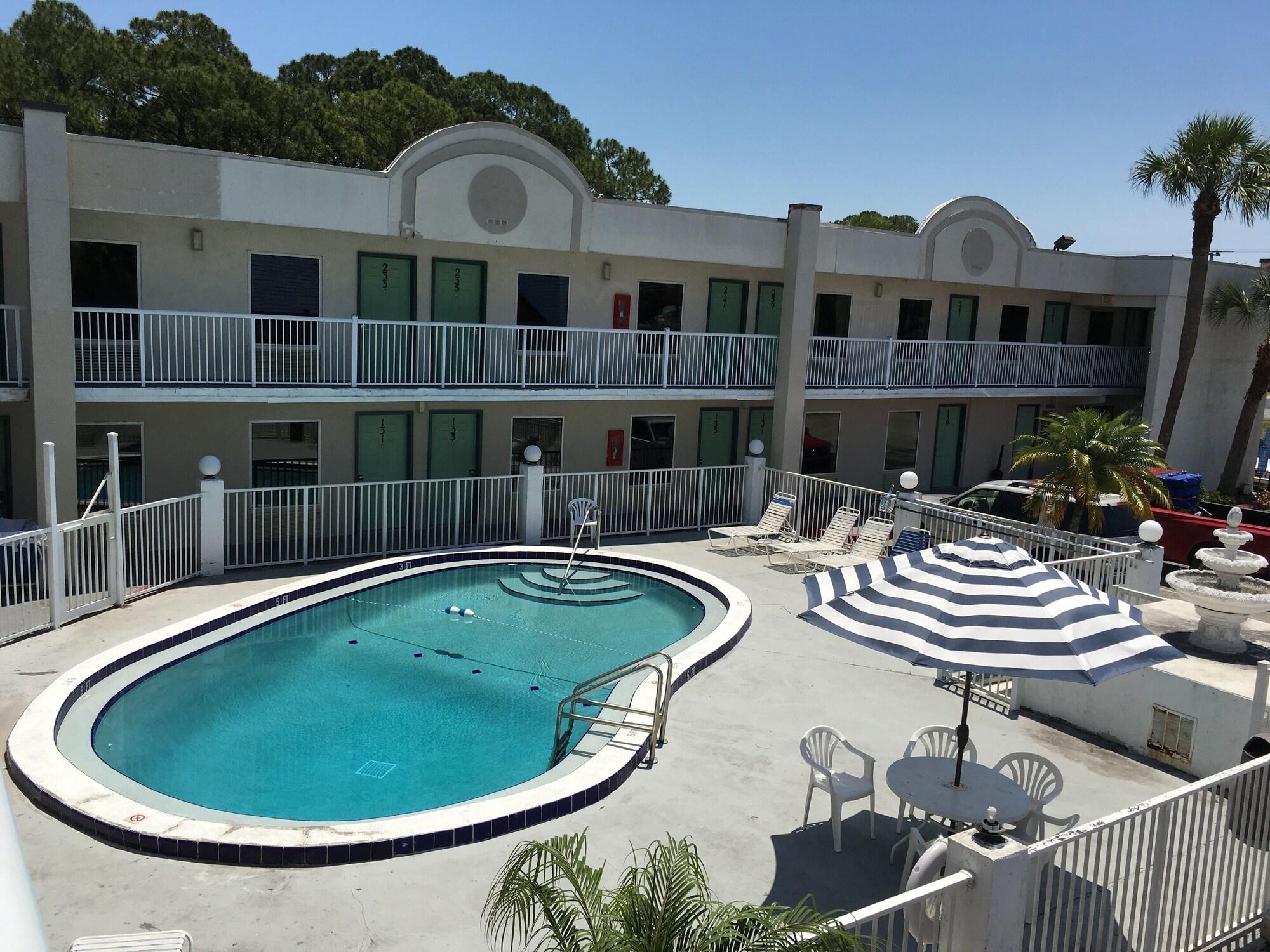 Budget Inn Cocoa,Cocoa Beach>>Cocoa,3 star