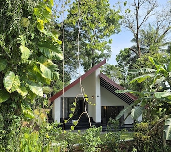 Nildiya Cottages,,4 star
