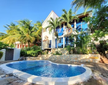 Little Beach House,,3 star
