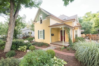 spacious old town home walk to dining and culture