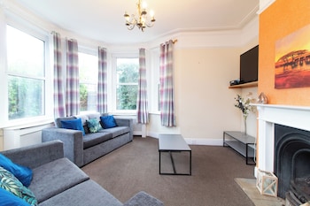 thornbury guest house room 8