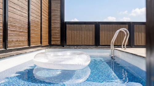 buan cordelia pool villa pension