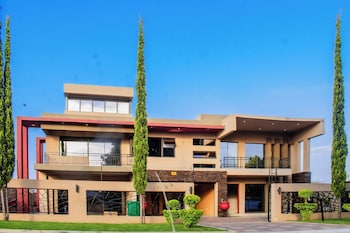 Escapade Lux Guesthouse,,5 star