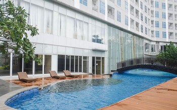 studio modern style at grand sungkono lagoon apartment