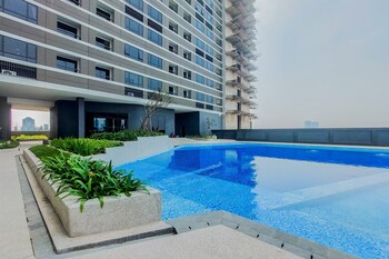 good deal and comfy studio at collins boulevard apartment