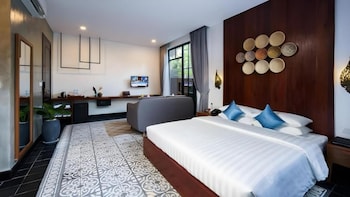 room deluxe double room with patio or ba