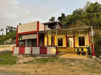 Rara Guest House Raja Ampat,,3 star