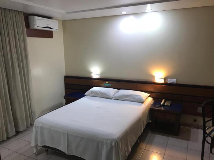 oft plaza oeste hotel