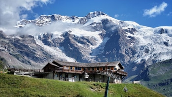 Albergo Ristoro Sitten - 2300 Mt,,2 star