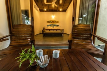 Nature Surf Villas,,3 star