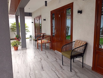 Ashe Oleng House,,3 star
