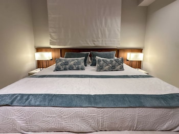 marina garden 2 bedroom apartment with picuzzi