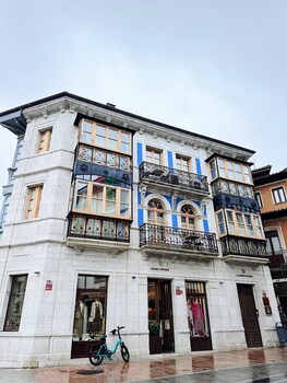 llanes suites