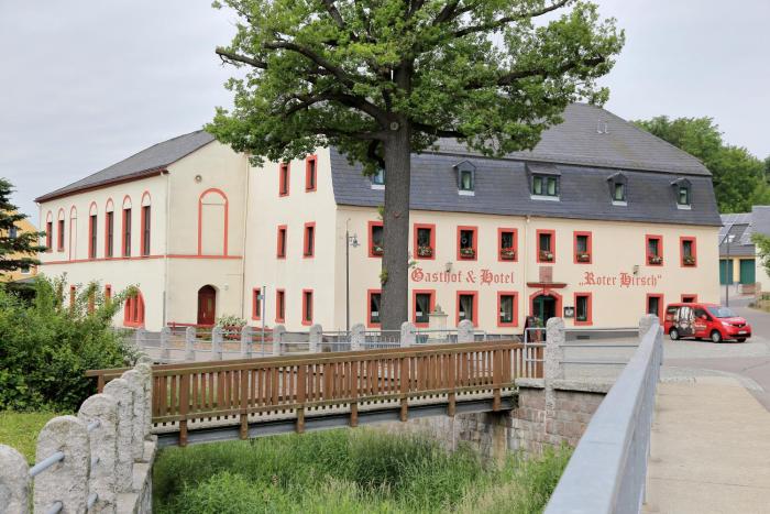 Roter Hirsch,In Claussnitz,2 star