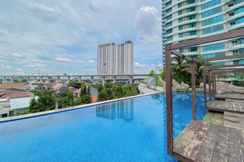 good choice and homey studio grand kamala lagoon apartment