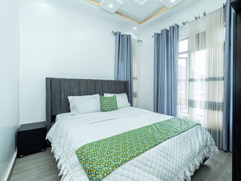 Immaculate One Bedroom Apartment In Kanombe Kigali,,3 star
