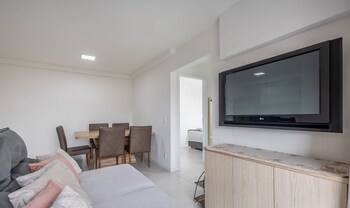 Mcb - Apartments With Pool Near The Beach,,2 star