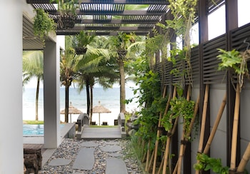 mangala zen garden and luxury apartments