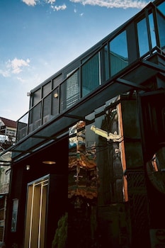 here hotel tainan b